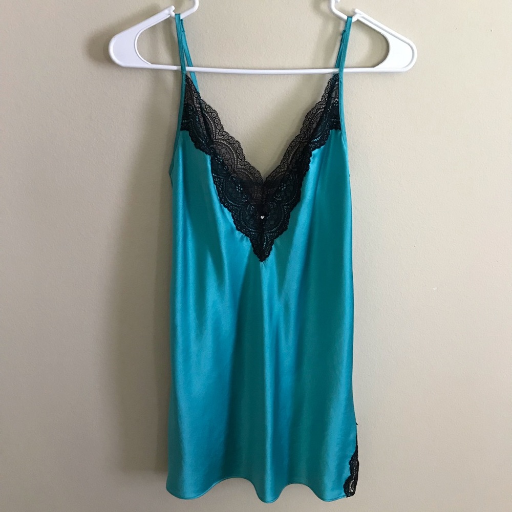 Victoria’s Secret Satin Slip Size Small